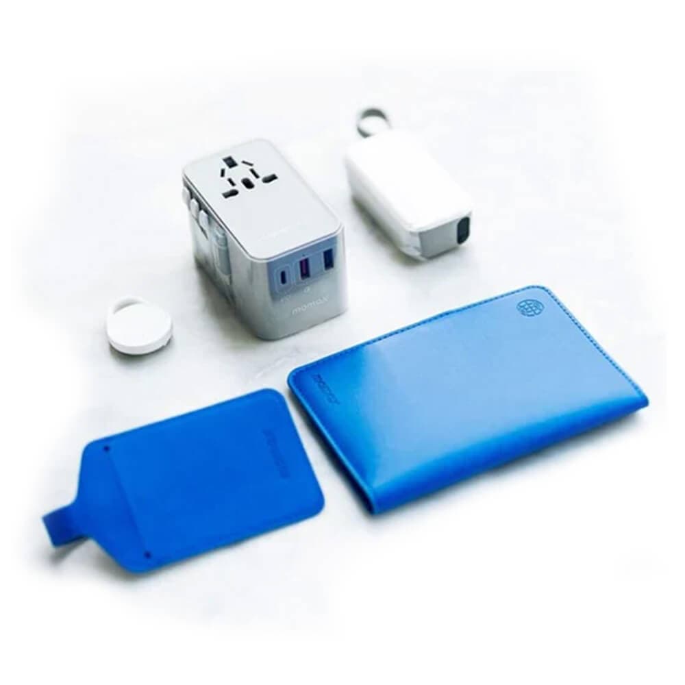 Momax Travel Adapter 70W with cable Bulit In type C+Type C Battery +PinPop+Passport cover